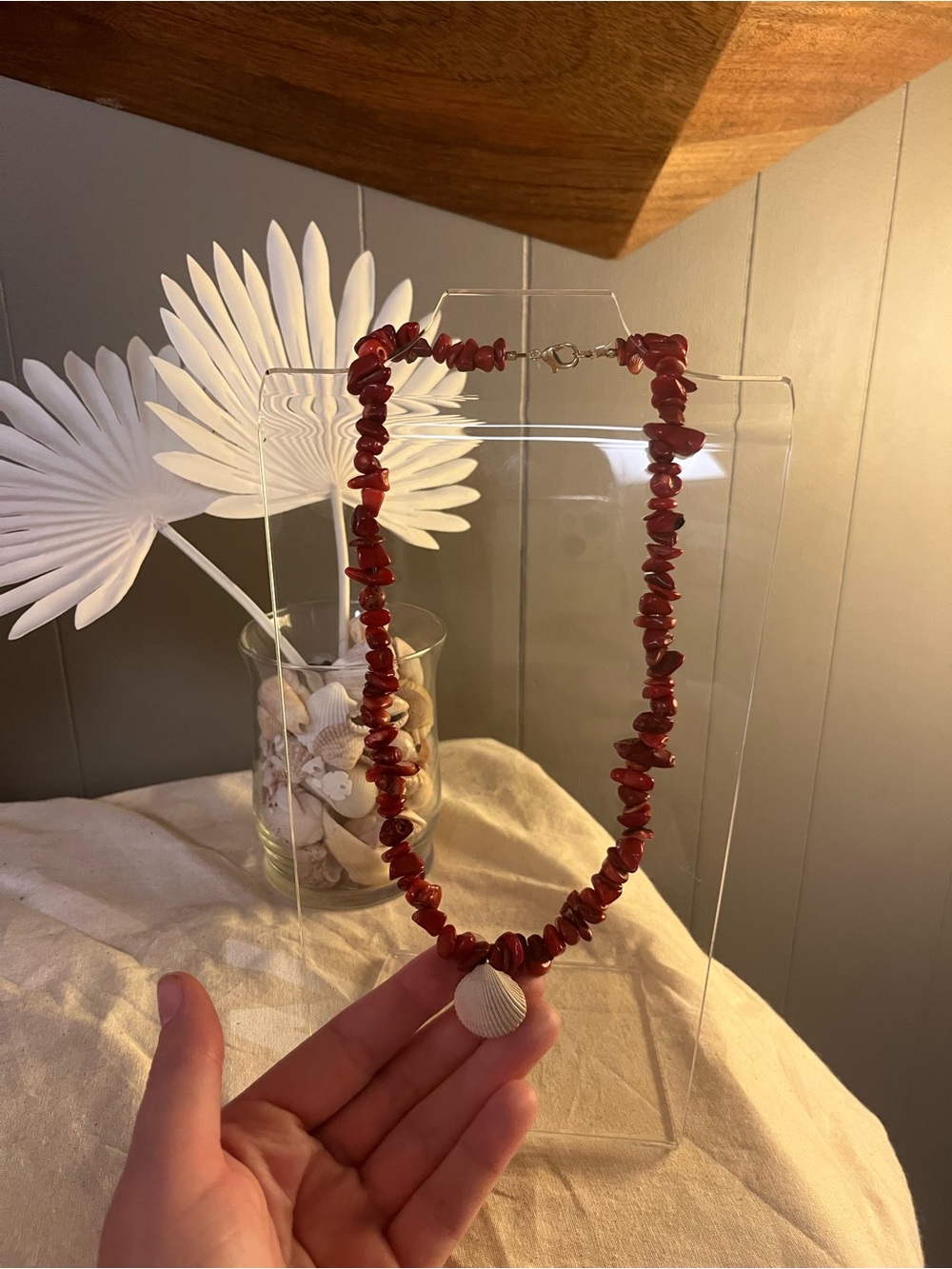 💥 Red Bamboo Coral Necklace with Scallop Shell Pendant